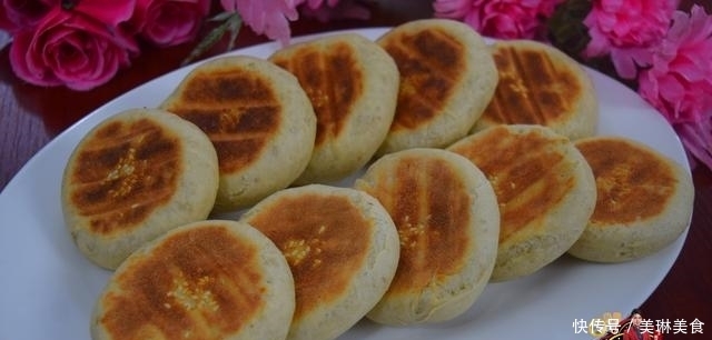 好吃|面粉别蒸馒头了,教你好吃做法,比馒头简单,比包子好吃,香!