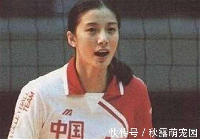 李月|李月明:中国女排第一美女,身高1.88米,二婚嫁给美国丈夫