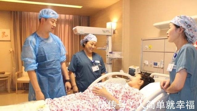 顺产|“霸气产妇”走红,生完孩子自己走回病房,网友感叹:命不好