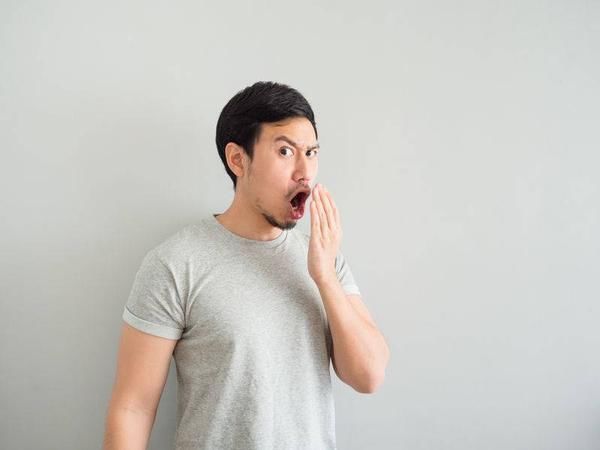 臭鸡蛋|身体出现这5种症状，或是肝功能异常了