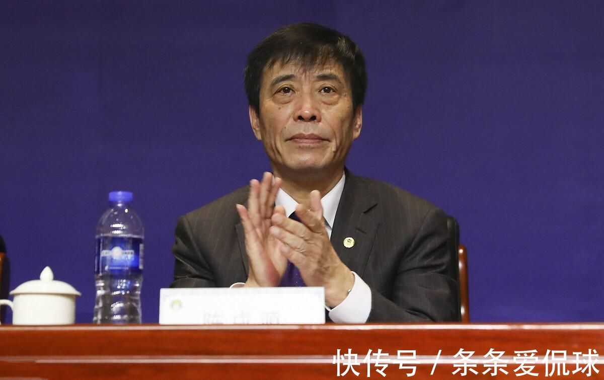 上海申花|中超4消息!曝申花欠薪数月,海港将官宣徐新,国安签李记帝不实