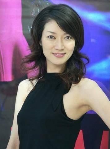 日本女演员在中国跑了十年龙套，因《伪装者》成名，今成中国媳妇