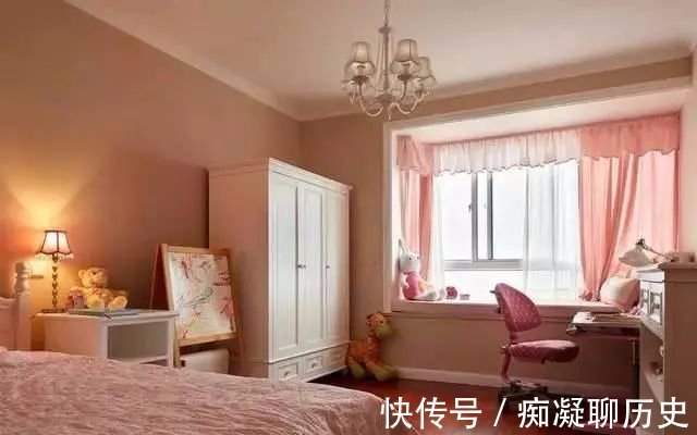 表哥|表哥的婚房,进门就给鞋柜吓到了,餐厅时尚,厨房效果让人赞叹