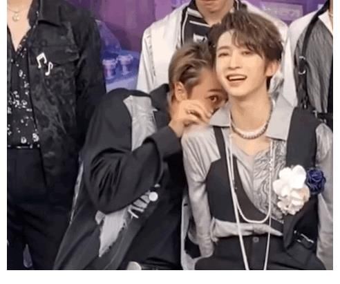 男團|INTO1疑似走耽改路線，伯遠最新造型直接翻車，堪稱大型社死現場！