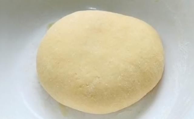 保鲜膜|1碗面粉，2个鸡蛋，不蒸不煮，5分钟做一个大锅，比面包香