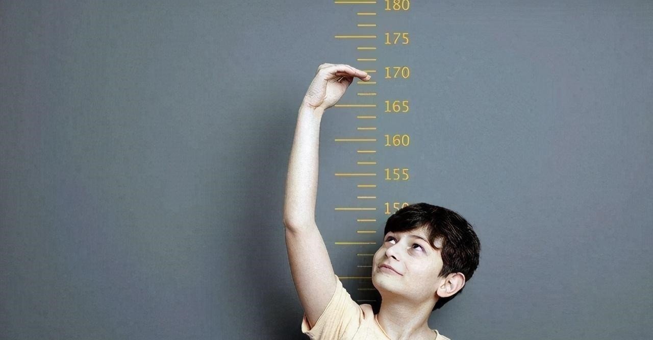 身高|孩子到了转骨期,家长在这3个方面照顾好,娃的身高能快速窜一窜