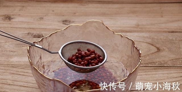 黑米这样做太好吃了，不蒸饭不煮粥，营养不流失，当早餐真省事