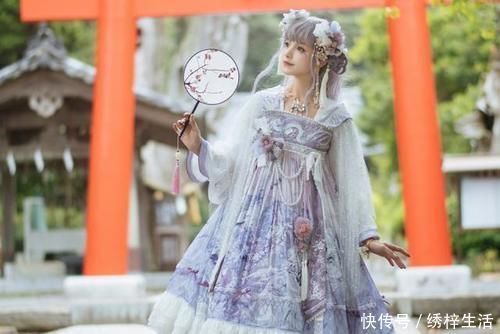 土豆|穿洛丽塔被指像“土豆”,女生遭到人身攻击,喜欢小众服饰有错吗?