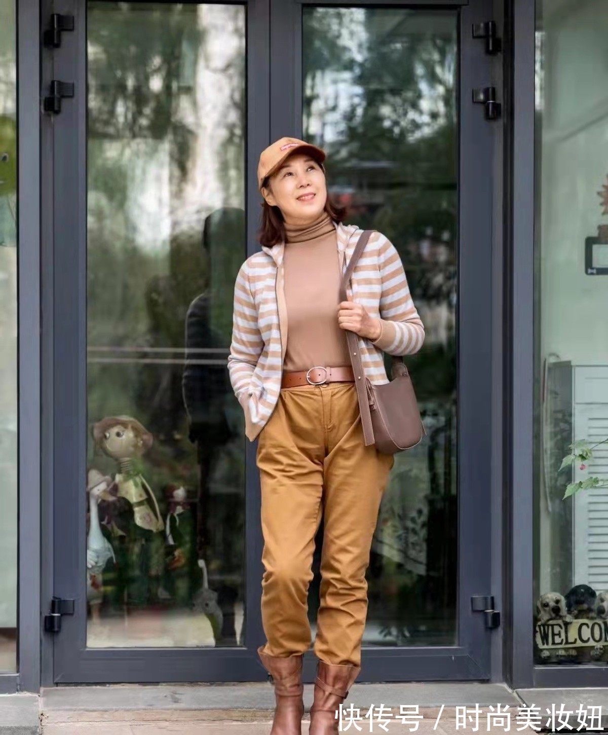 减龄|这位65岁奶奶真会打扮,“高级配色”穿搭好洋气,时髦又减龄