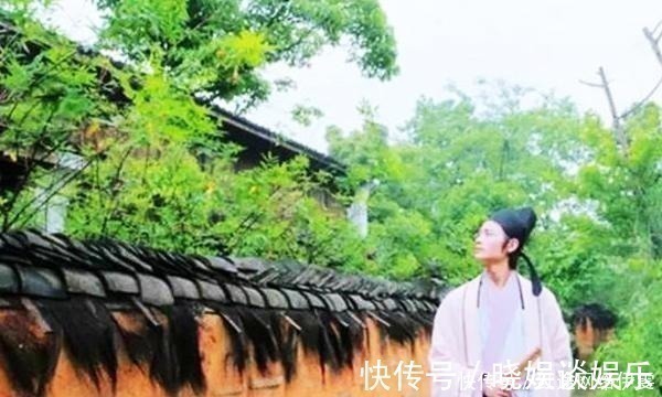 婉约词@晏殊《蝶恋花》乃婉约词极品,豪放词宗苏轼也作一首,可与之媲美