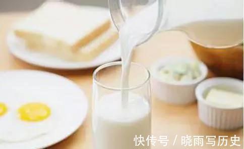 闺蜜|11岁男孩身高发育停滞,医生直言:2物太伤脾,娃爱吃或难长