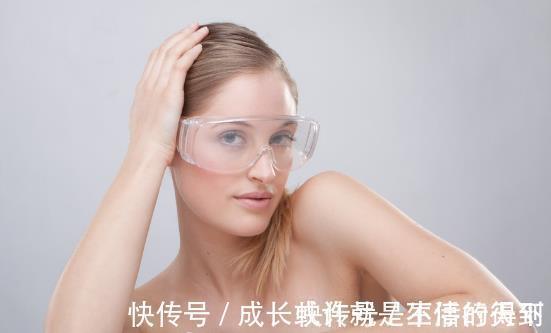 游泳镜防雾小妙招 如何选购防雾性能好的泳镜