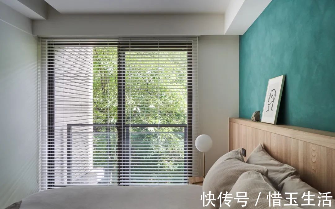 次卧床头墙|90㎡现代简约，开放式的客餐厨，取消沙发的设计，宽敞舒适大气