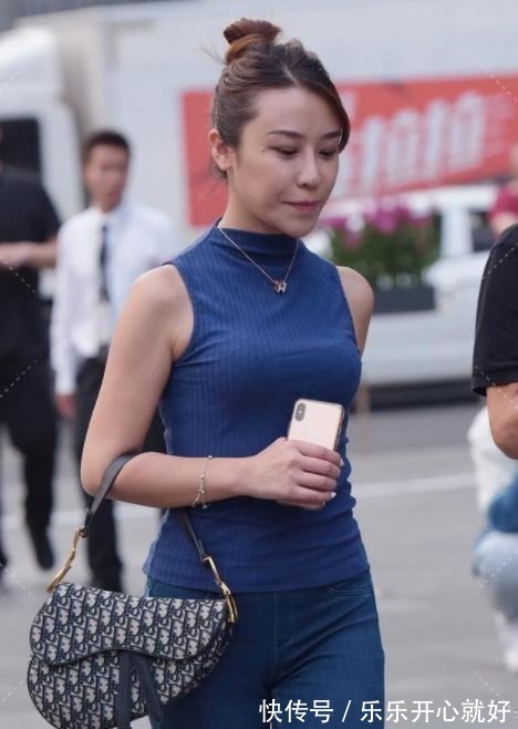 咖啡色 打底裤的多种风格搭配,个性耐看值得借鉴,更显质感