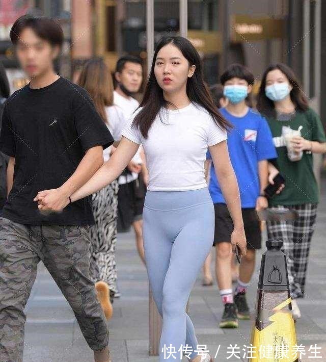 3c认证 打底裤搭配不靠脸,凸显清新靓丽打扮,彰显清爽又个性魅力!