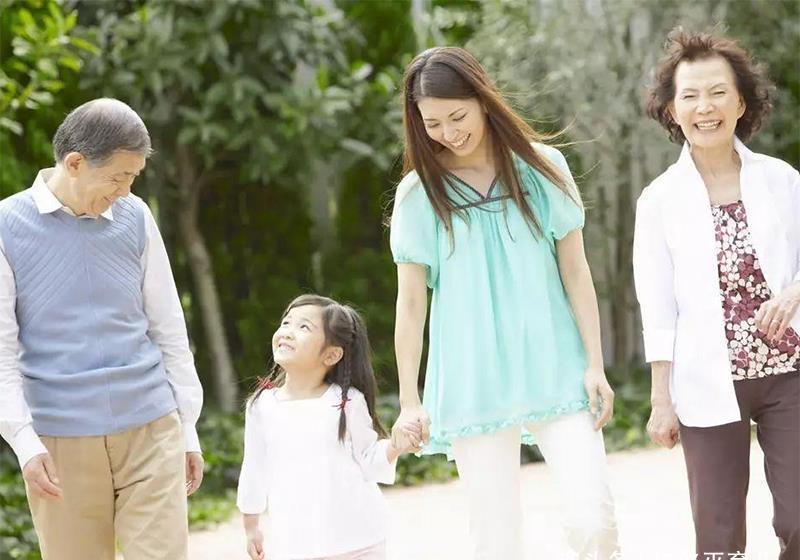 孩子|“人到中年会发现，只有一个孩子的家庭大都过的很好”怎么看？