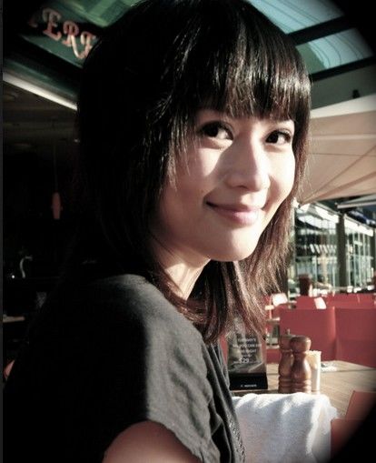 美女主播沈星桃色新闻多 曾卷冯小刚"夜宿门"