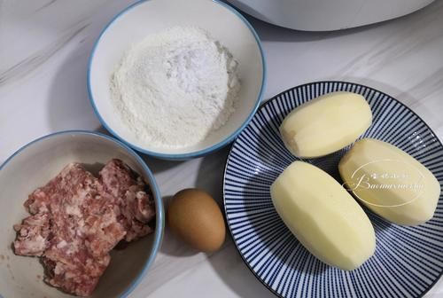 这道菜，年夜饭上每年都得有，寓意团圆，外酥内香，全家都爱吃