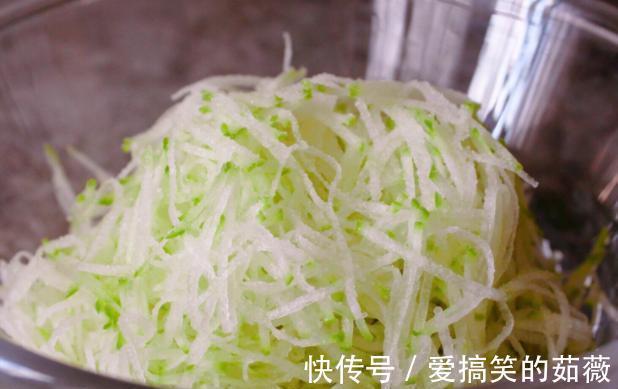 营养赛|秋冬季节的宝,吃它正当时,营养赛人参,加虾皮烙成饼,馋得不行