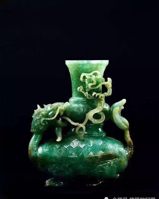 翡翠,乾隆让它“由石变玉”,慈禧让它昂贵到今天