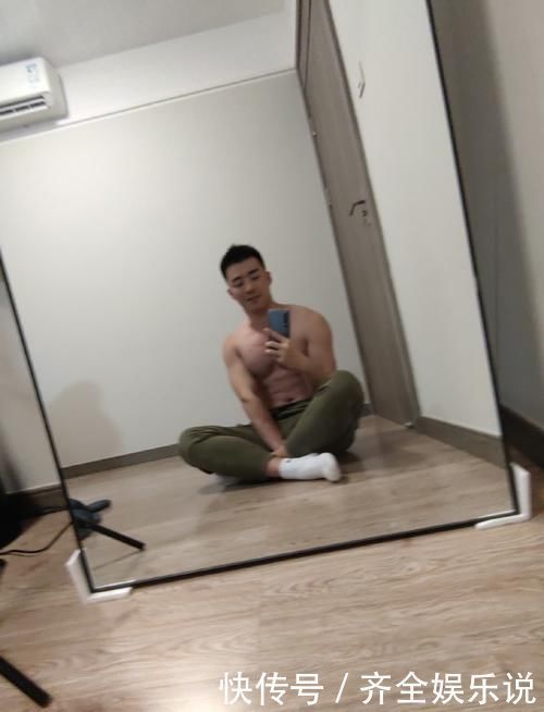 自律|空少小哥健身日常,胸毛腹毛连成线,满身精肌太可了!