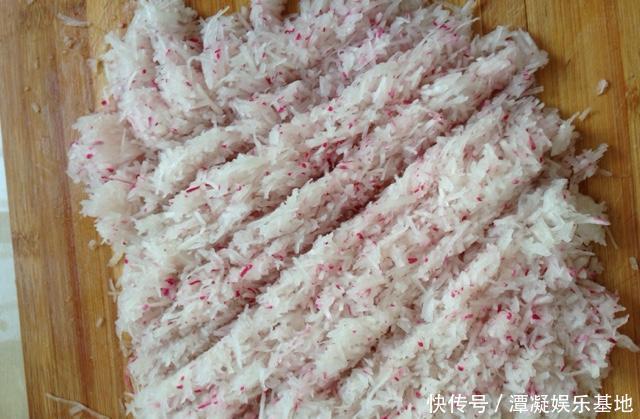 入适量|水萝卜丸子家常做法,不散不变形,外酥里嫩,营养丰富味道鲜