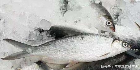 宝妈|宝宝见到这3种人会笑,说明智力发育比同龄人快,将来更有成就