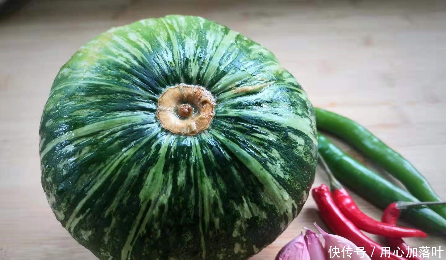 靠边站|夏天黄瓜丝瓜靠边站,多吃这瓜,明目解暑降三高,中老年人要多吃!