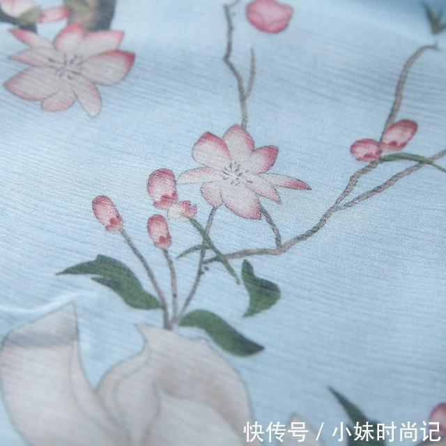 真丝裙|热情浪漫真丝连衣裙,满满的都是异国风情,多情优雅