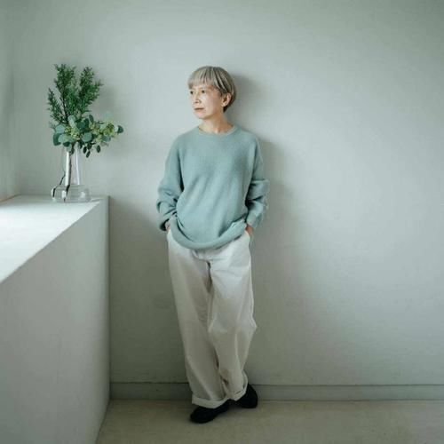 讲真，穿衣就服这些50＋的女人！她们的日系色彩穿搭，优雅气质