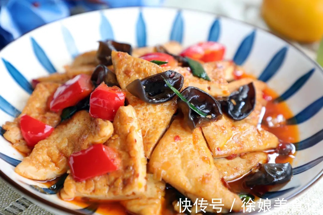 虎皮豆腐最好吃的做法，无需油炸简单易做，鲜香脆嫩，米饭不够吃