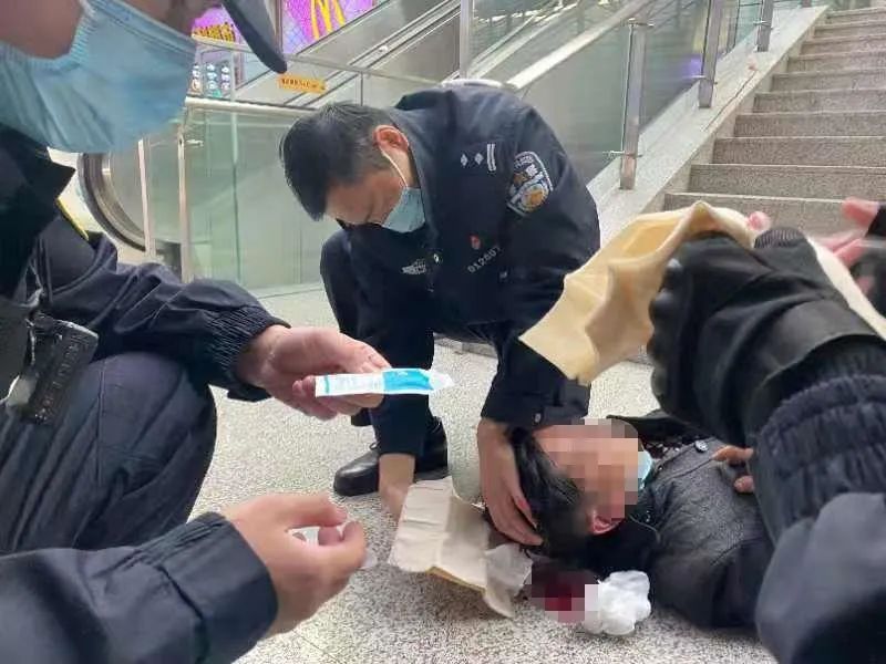 李俊|这一次，民警武警同时出手了