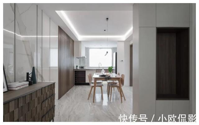 玄关|家里大阳台不想只晾衣服？学学她家做法，多出一间房，还有格调！