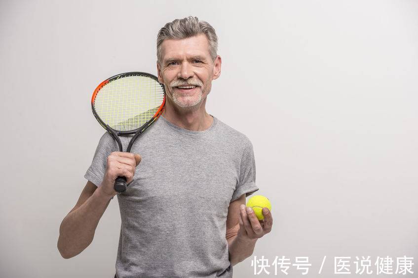 乒乓球|老人年可以做哪些运动？推荐：这6种运动适合老年人，不妨试试