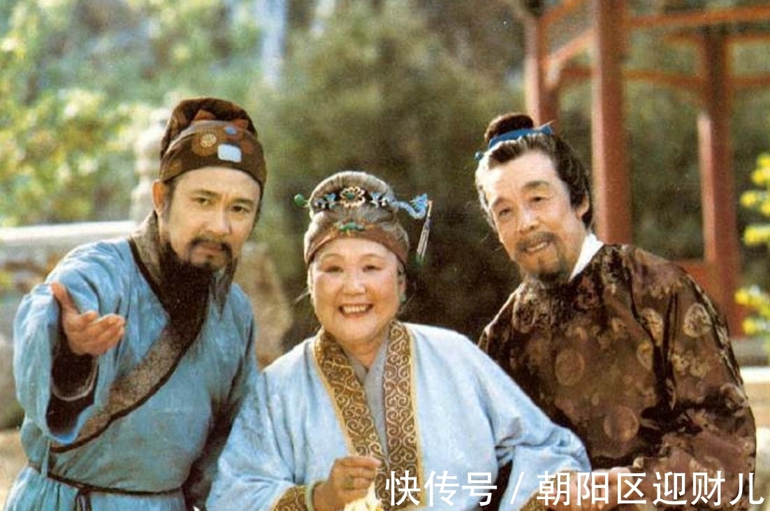 王夫人&《红楼梦》：夸孩子都夸不对，贾赦饭桌上这番话有多愚蠢？