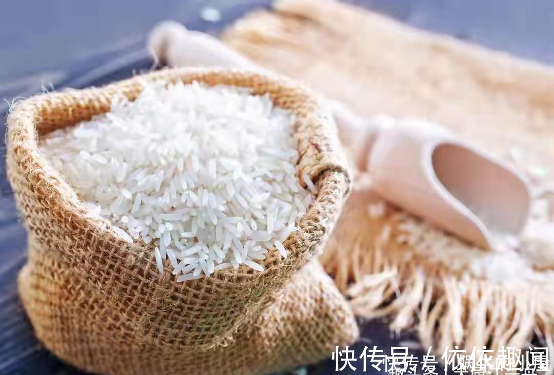 江一舟|夏天,大米里面容易长虫子,超市员工教你2招,保存一年不会坏