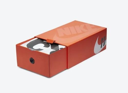 全新 sacai x Nike 官图曝光！网友：再不发就没法穿了！