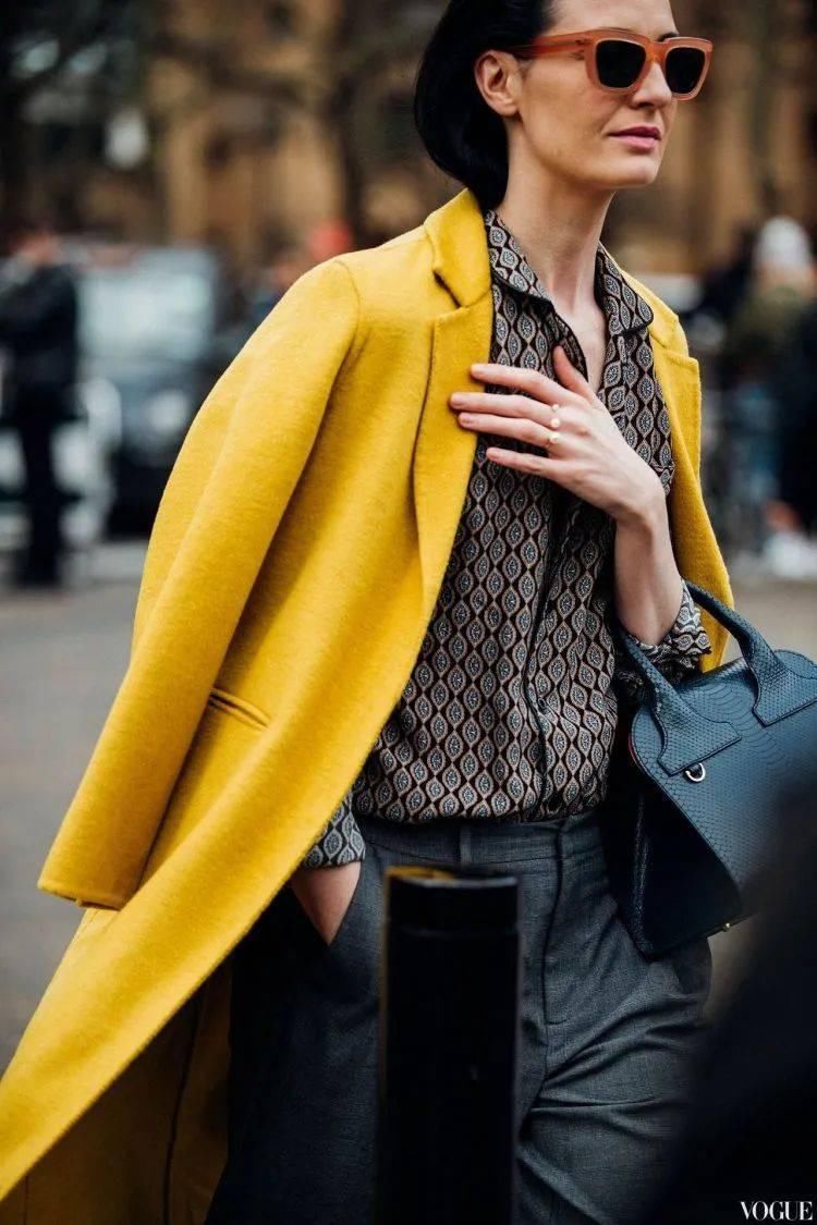 明年的流行色居然是它,这篇全是搭配灵感!