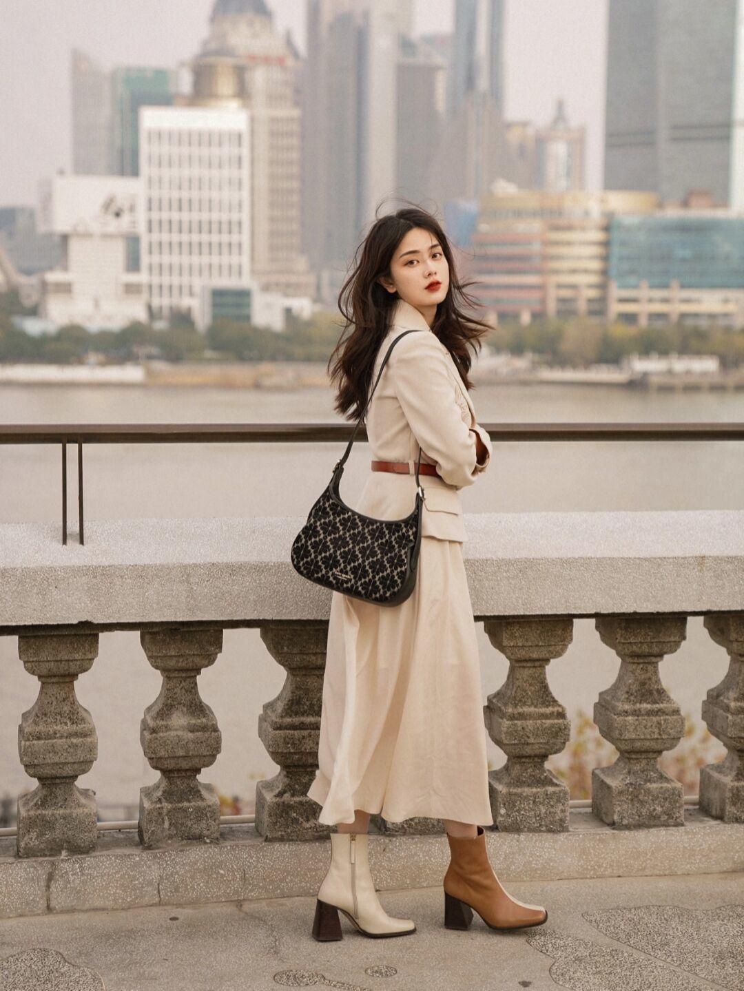 黄黑皮|冬天职场通勤怎么穿?看看这些干练利落的“西装”搭配,时髦精致