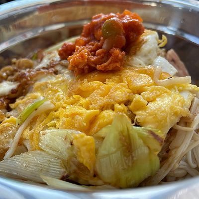 火腿|火腿金针菇炒面