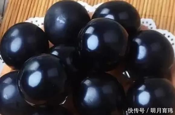 零食|男生舍不得送女生的4种零食,水馒头不算啥,全买得起家里有矿