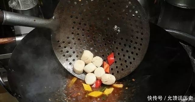 它和西兰花是天生一对,营养价值极高又好吃,炒一盘都不够孩子吃