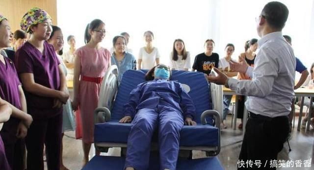 分娩|孕妇四种分娩姿势,哪种更容易顺产不见得是常见的仰卧式