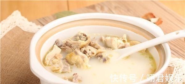 肉食品|坐月子是吃公鸡还是母鸡吃错了会影响下奶吗