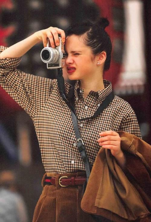 高级又显白，秋冬，穿上这个色的你更有魅力