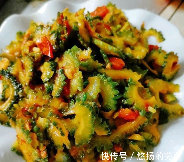 清炒苦瓜|经典小炒菜清炒苦瓜,味道清爽,去火解腻,居家常备菜!