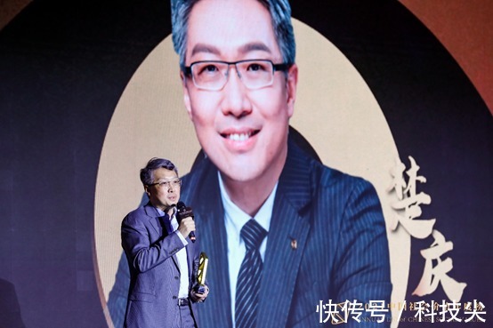 颁奖典礼|斩获年度科技人物奖!令中国的5G依然领先的技术“掌舵人”:展锐CEO楚庆