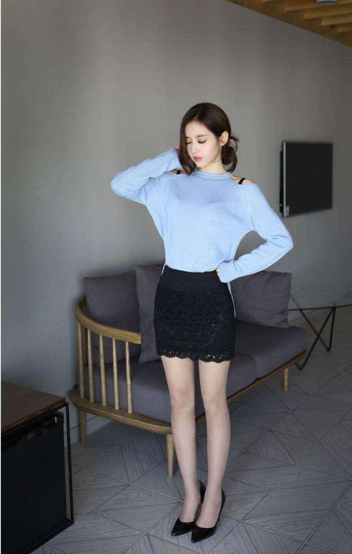 美女|街拍美女搭配高跟鞋,让你穿出气质美女