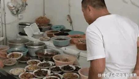 我做啥你吃啥就行! 霸气饭店老板,20来年从没菜单店面依然火热
