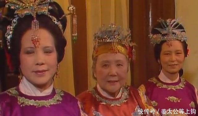 难怪红楼梦里的这三人富可敌国, 你看她们真正的身份是谁!